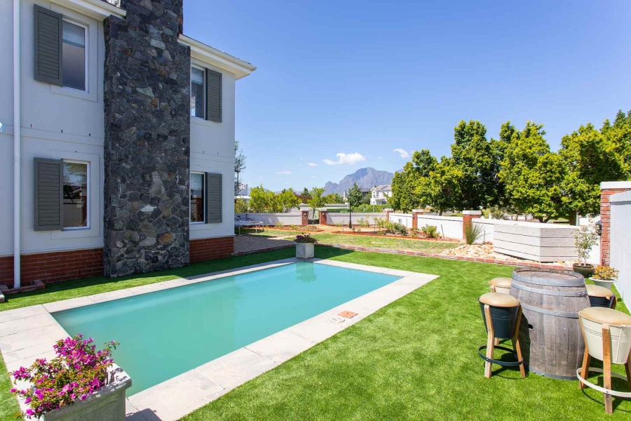 4 Bedroom Property for Sale in Val De Vie Estate Western Cape